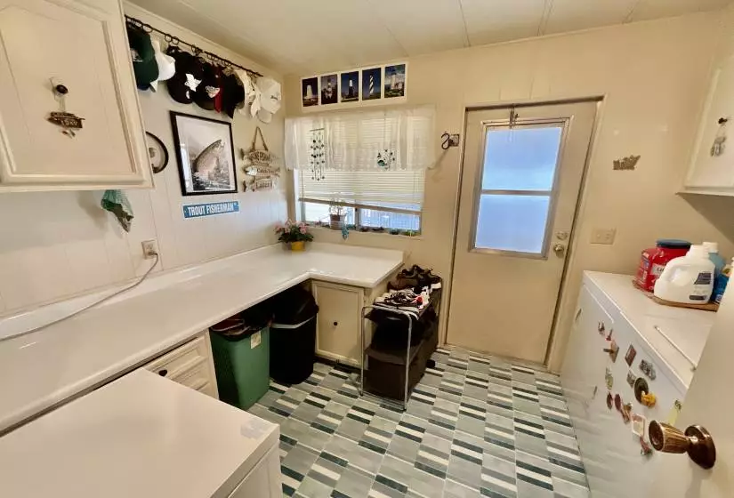 109 Kentuck Lane, Carson City, Nevada 89706, 2 Bedrooms Bedrooms, 9 Rooms Rooms,2 BathroomsBathrooms,Manufactured,Residential,Kentuck,230009120