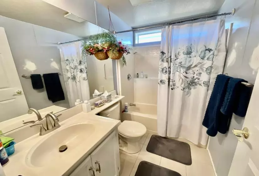 19 Brookshire Drive, Reno, Nevada 89506, 3 Bedrooms Bedrooms, 10 Rooms Rooms,2 BathroomsBathrooms,Manufactured,Residential,Brookshire,230010710