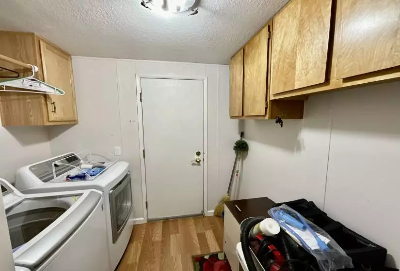 19 Brookshire Drive, Reno, Nevada 89506, 3 Bedrooms Bedrooms, 10 Rooms Rooms,2 BathroomsBathrooms,Manufactured,Residential,Brookshire,230010710