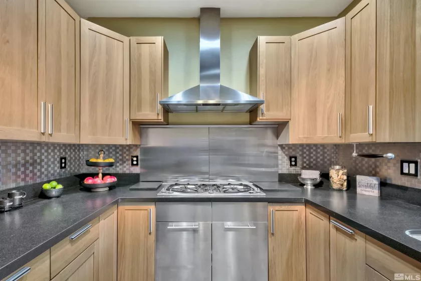 1008 Keystone Ct, Gardnerville, Nevada 89460, 6 Bedrooms Bedrooms, ,4 BathroomsBathrooms,Residential,For Sale,Keystone Ct,240007504
