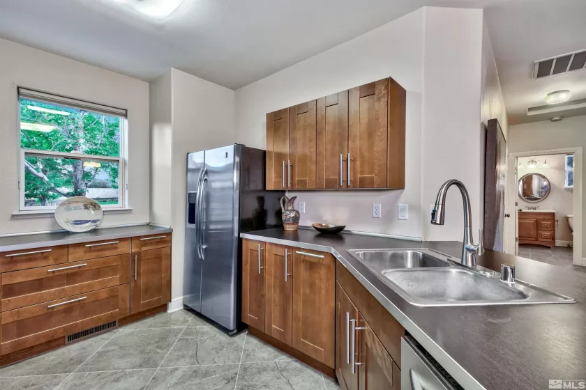 1008 Keystone Ct, Gardnerville, Nevada 89460, 6 Bedrooms Bedrooms, ,4 BathroomsBathrooms,Residential,For Sale,Keystone Ct,240007504