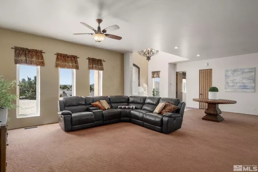 2000 Fantasy Ln, Sparks, Nevada 89441, 5 Bedrooms Bedrooms, ,4 BathroomsBathrooms,Residential,For Sale,Fantasy Ln,240007719