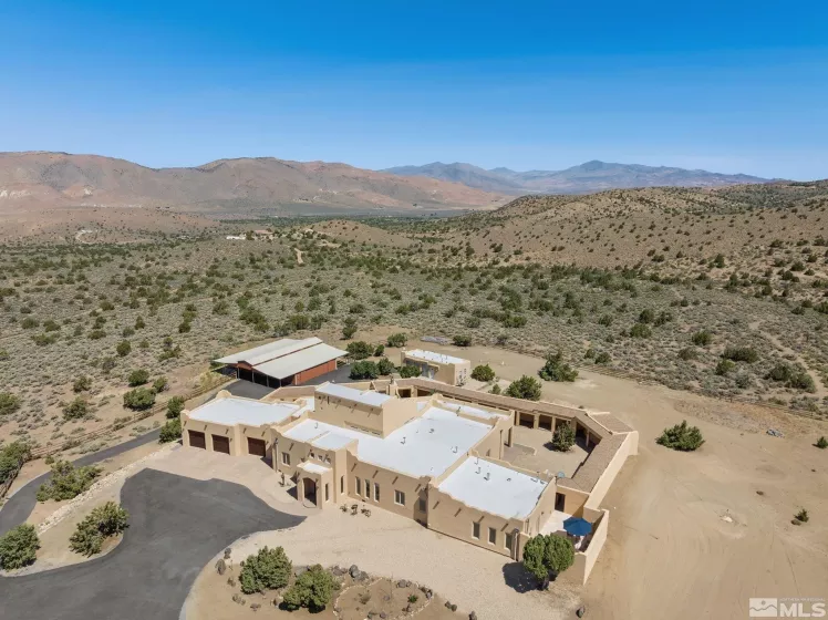 2000 Fantasy Ln, Sparks, Nevada 89441, 5 Bedrooms Bedrooms, ,4 BathroomsBathrooms,Residential,For Sale,Fantasy Ln,240007719