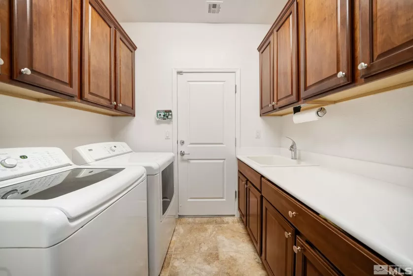 1395 Walking Stick Way, Reno, Nevada 89523, 2 Bedrooms Bedrooms, ,2 BathroomsBathrooms,Residential,For Sale,Walking Stick Way,240007708
