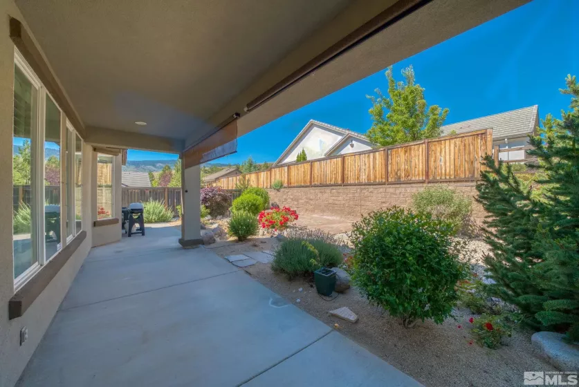 1395 Walking Stick Way, Reno, Nevada 89523, 2 Bedrooms Bedrooms, ,2 BathroomsBathrooms,Residential,For Sale,Walking Stick Way,240007708