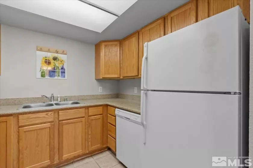 59 Vista Rafael Parkway, Reno, Nevada 89503, 2 Bedrooms Bedrooms, ,2 BathroomsBathrooms,Residential,For Sale,Vista Rafael Parkway,240007265