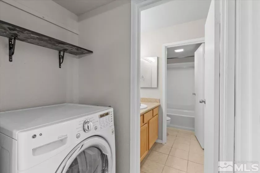 59 Vista Rafael Parkway, Reno, Nevada 89503, 2 Bedrooms Bedrooms, ,2 BathroomsBathrooms,Residential,For Sale,Vista Rafael Parkway,240007265