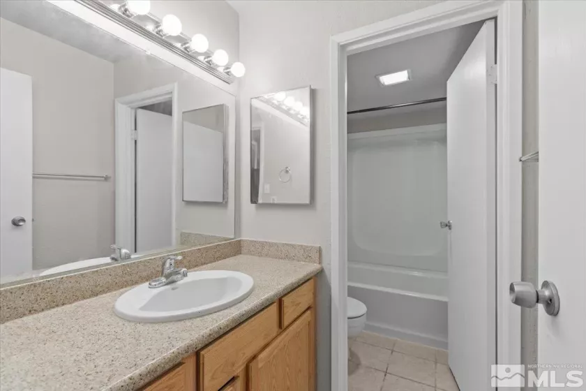 59 Vista Rafael Parkway, Reno, Nevada 89503, 2 Bedrooms Bedrooms, ,2 BathroomsBathrooms,Residential,For Sale,Vista Rafael Parkway,240007265