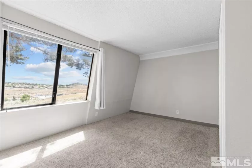 59 Vista Rafael Parkway, Reno, Nevada 89503, 2 Bedrooms Bedrooms, ,2 BathroomsBathrooms,Residential,For Sale,Vista Rafael Parkway,240007265