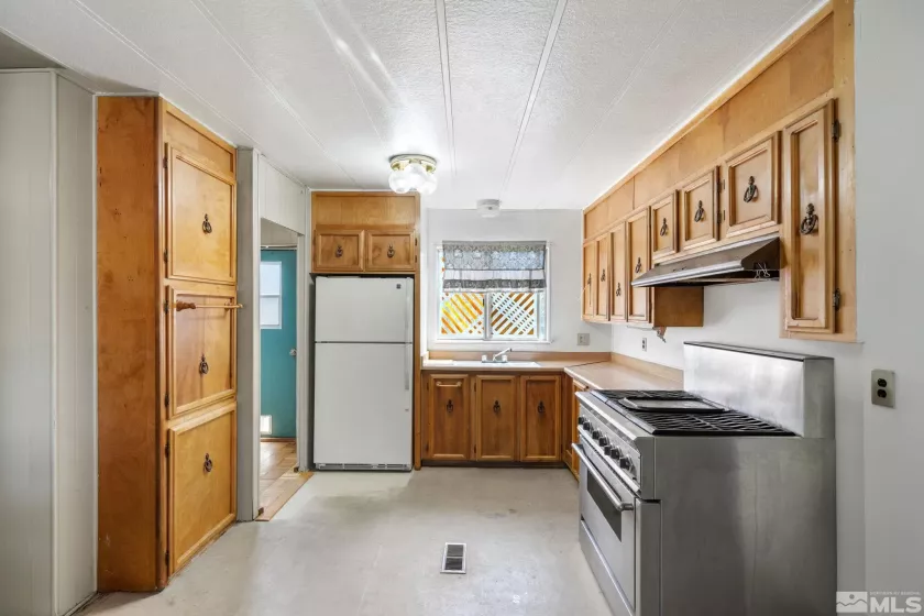 5590 Lil Abner Ln, Sun Valley, Nevada 89433, 2 Bedrooms Bedrooms, ,2 BathroomsBathrooms,Residential,For Sale,Lil Abner Ln,240008694