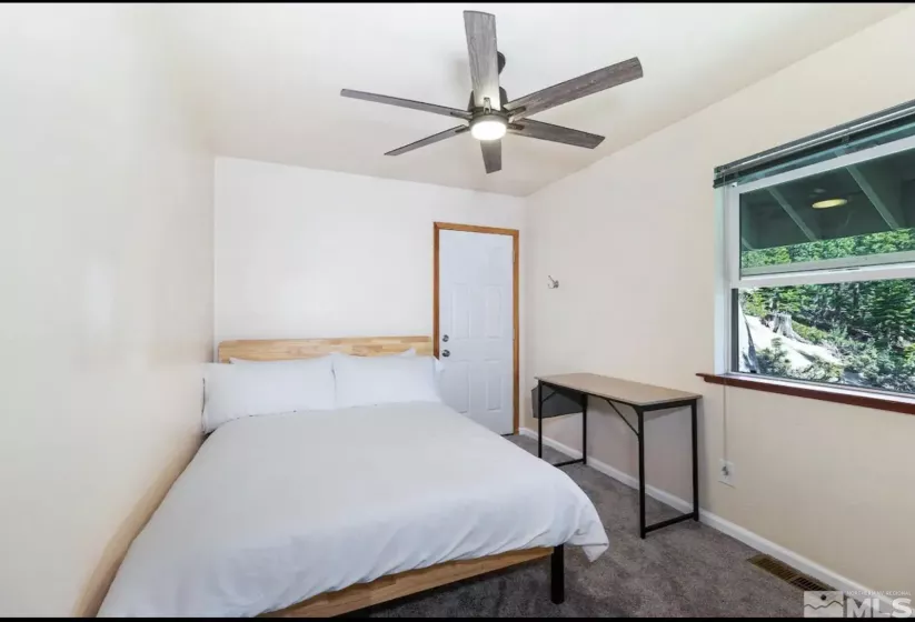 227 S Benjamin Dr # B, Stateline, Nevada 89449, 3 Bedrooms Bedrooms, ,3 BathroomsBathrooms,Residential,For Sale,S Benjamin Dr # B,240008804