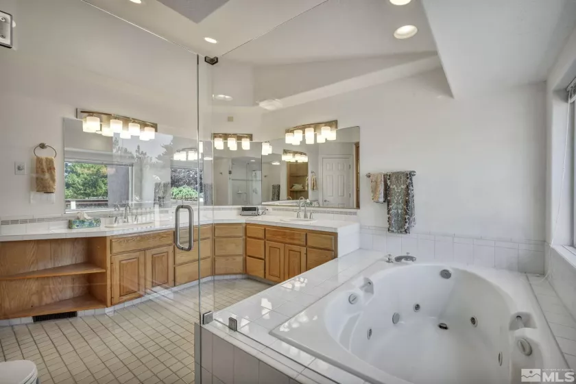 13475 Evening Song Lane, Reno, Nevada 89511, 3 Bedrooms Bedrooms, ,3 BathroomsBathrooms,Residential,For Sale,Evening Song Lane,240008877