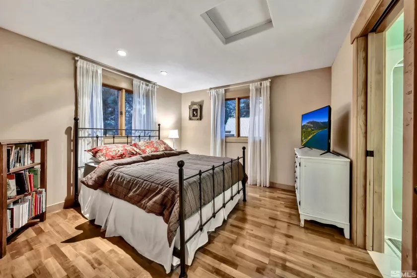20 Cal Neva Drive, Crystal Bay, Nevada 89402, 5 Bedrooms Bedrooms, ,6 BathroomsBathrooms,Residential,For Sale,Cal Neva Drive,240009369