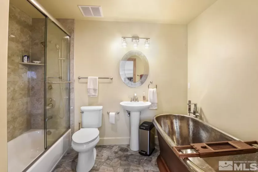 220 Vermillion Road, Reno, Nevada 89521, 4 Bedrooms Bedrooms, ,4 BathroomsBathrooms,Residential,For Sale,Vermillion Road,240009407