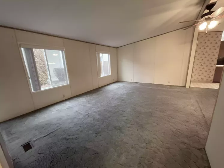 22 Reisling Loop, Reno, Nevada 89512, 4 Bedrooms Bedrooms, 9 Rooms Rooms,2 BathroomsBathrooms,Manufactured,Residential,Reisling Loop,240014881