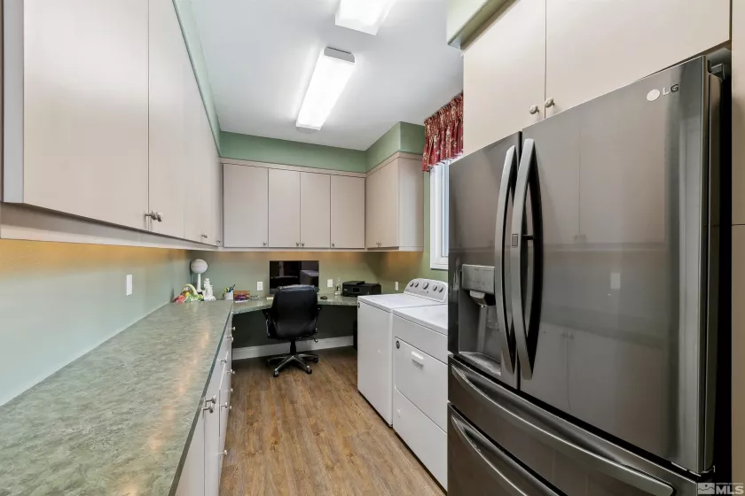 355 Blue Spruce Rd, Reno, Nevada 89511, 4 Bedrooms Bedrooms, ,4 BathroomsBathrooms,Residential,For Sale,Blue Spruce Rd,250003034