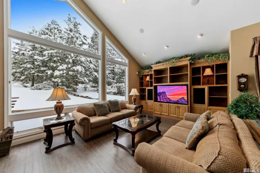 355 Blue Spruce Rd, Reno, Nevada 89511, 4 Bedrooms Bedrooms, ,4 BathroomsBathrooms,Residential,For Sale,Blue Spruce Rd,250003034