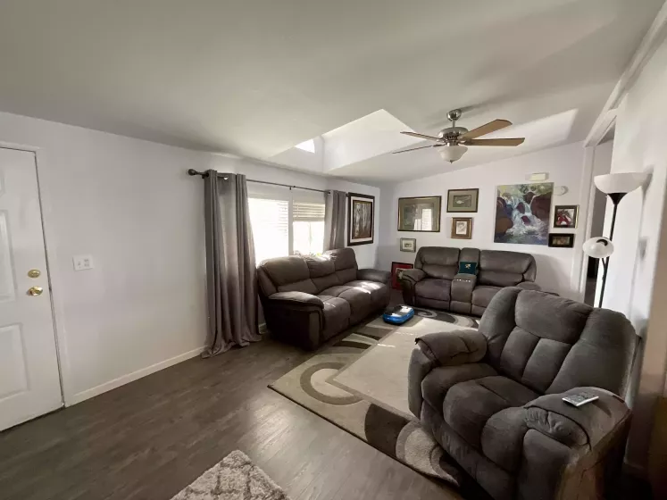 6560 Pyramid Highway, Sparks, Nevada 89436, 3 Bedrooms Bedrooms, 9 Rooms Rooms,2 BathroomsBathrooms,Manufactured,Residential,Pyramid,250003092