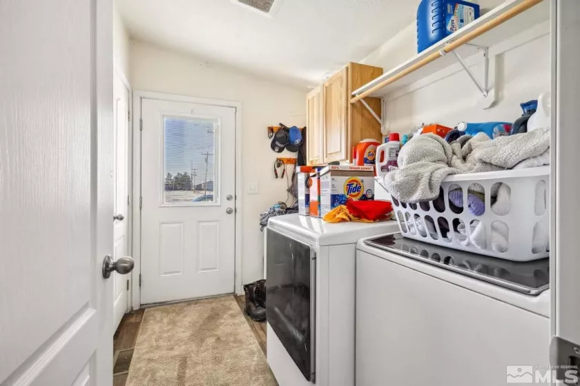 207 6th ST, Wells, Nevada 89835, 3 Bedrooms Bedrooms, ,2 BathroomsBathrooms,Residential,For Sale,6th ST,250003282
