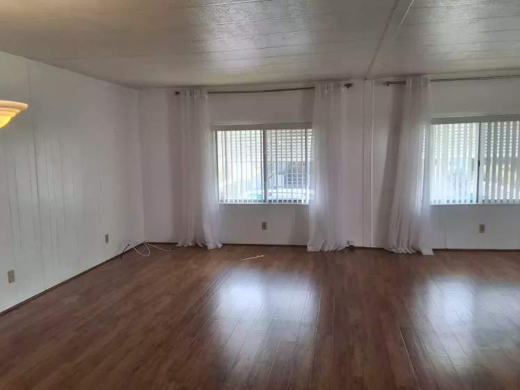 675 Parlanti Ln, Sparks, Nevada 89434, 2 Bedrooms Bedrooms, 9 Rooms Rooms,2 BathroomsBathrooms,Manufactured,Residential,Parlanti,250003306