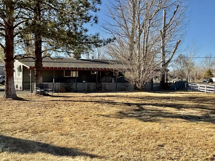 101 Lincoln Hwy, Wadsworth, Nevada 89442, 2 Bedrooms Bedrooms, 9 Rooms Rooms,2 BathroomsBathrooms,Manufactured,Residential,Lincoln Hwy,250003677