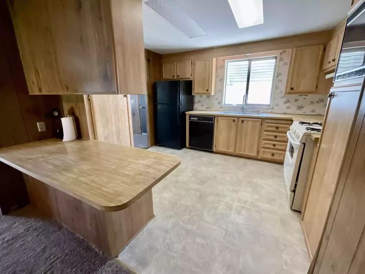 101 Lincoln Hwy, Wadsworth, Nevada 89442, 2 Bedrooms Bedrooms, 9 Rooms Rooms,2 BathroomsBathrooms,Manufactured,Residential,Lincoln Hwy,250003677