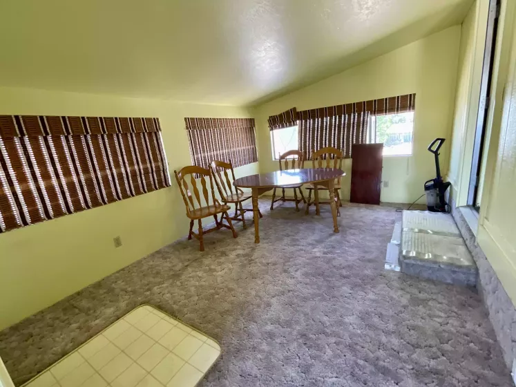 101 Lincoln Hwy, Wadsworth, Nevada 89442, 2 Bedrooms Bedrooms, 9 Rooms Rooms,2 BathroomsBathrooms,Manufactured,Residential,Lincoln Hwy,250003677