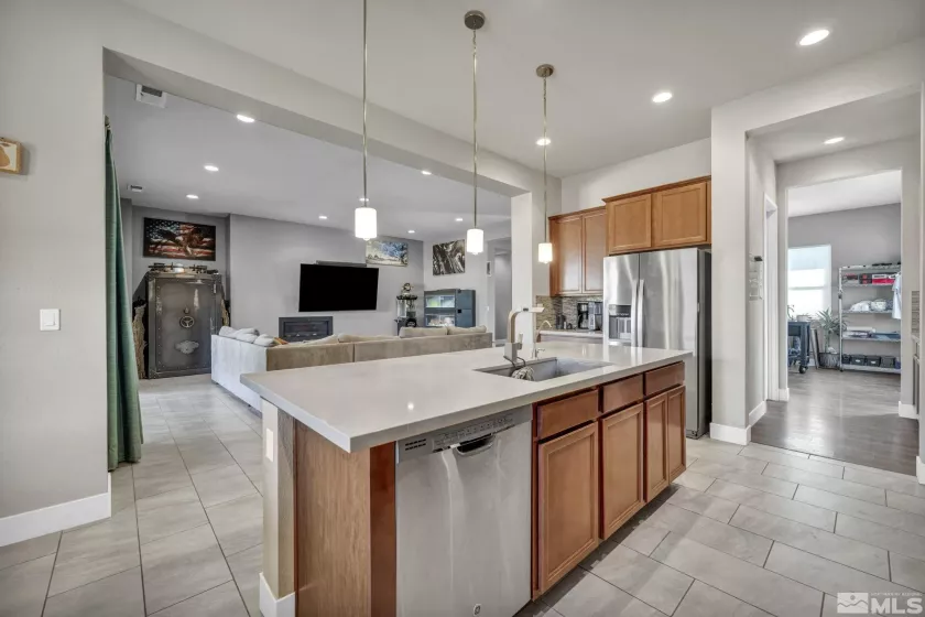 696 Raptor Way, Fernley, Nevada 89408, 3 Bedrooms Bedrooms, ,3 BathroomsBathrooms,Residential,For Sale,Raptor Way,250004419