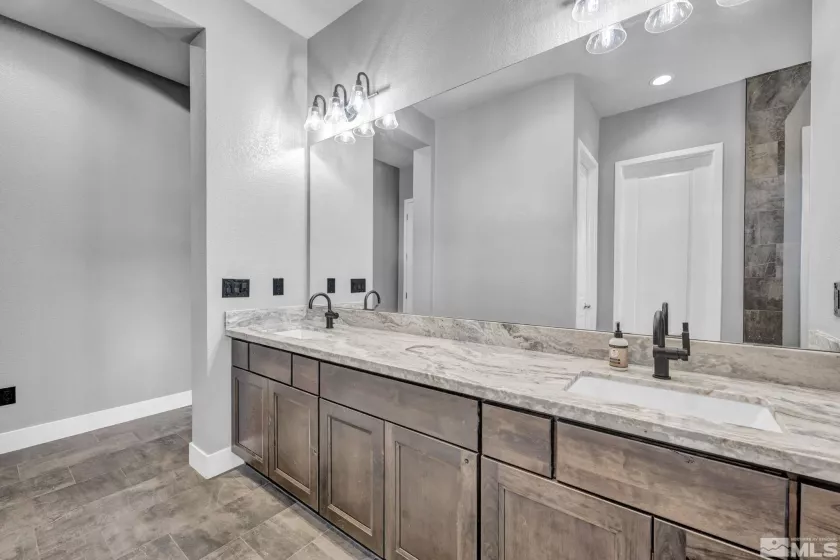 696 Raptor Way, Fernley, Nevada 89408, 3 Bedrooms Bedrooms, ,3 BathroomsBathrooms,Residential,For Sale,Raptor Way,250004419