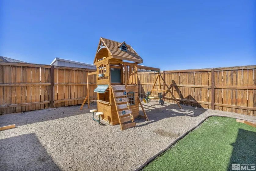 696 Raptor Way, Fernley, Nevada 89408, 3 Bedrooms Bedrooms, ,3 BathroomsBathrooms,Residential,For Sale,Raptor Way,250004419