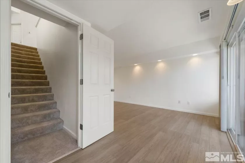 709 Caughlin Glen, Reno, Nevada 89519, 3 Bedrooms Bedrooms, ,3 BathroomsBathrooms,Residential,For Sale,Caughlin Glen,250004522