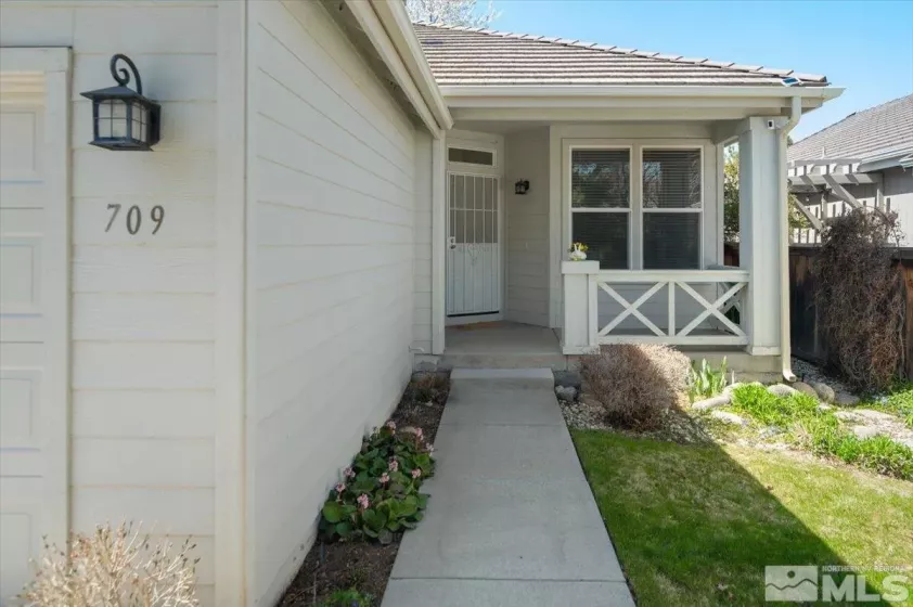 709 Caughlin Glen, Reno, Nevada 89519, 3 Bedrooms Bedrooms, ,3 BathroomsBathrooms,Residential,For Sale,Caughlin Glen,250004522