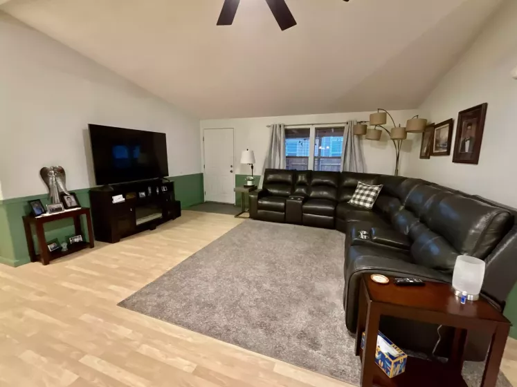 6560 Pyramid Hwy, sparks, Nevada 89436, 3 Bedrooms Bedrooms, 9 Rooms Rooms,2 BathroomsBathrooms,Manufactured,Residential,Pyramid,250004537