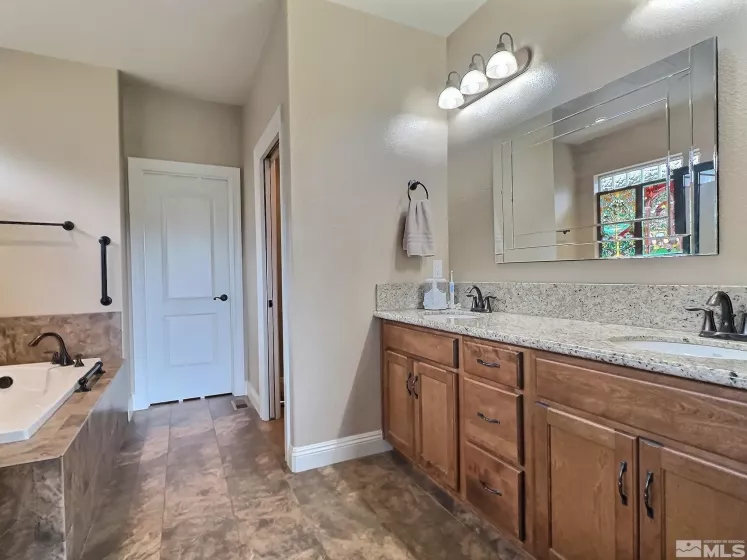 1611 Silver Oak Dr, Carson City, Nevada 89703, 3 Bedrooms Bedrooms, ,2 BathroomsBathrooms,Residential,For Sale,Silver Oak Dr,250004716