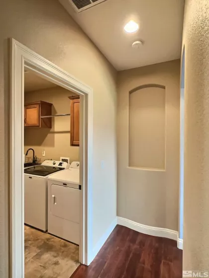 1611 Silver Oak Dr, Carson City, Nevada 89703, 3 Bedrooms Bedrooms, ,2 BathroomsBathrooms,Residential,For Sale,Silver Oak Dr,250004716