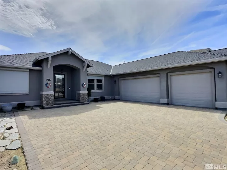 1611 Silver Oak Dr, Carson City, Nevada 89703, 3 Bedrooms Bedrooms, ,2 BathroomsBathrooms,Residential,For Sale,Silver Oak Dr,250004716