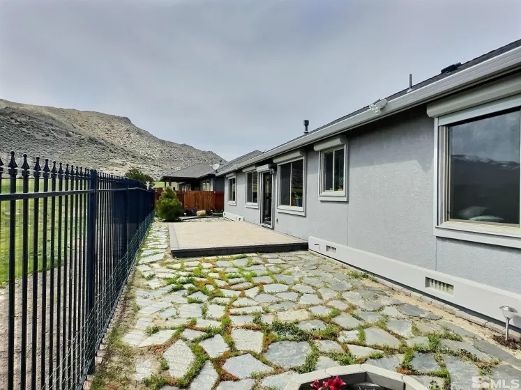 1611 Silver Oak Dr, Carson City, Nevada 89703, 3 Bedrooms Bedrooms, ,2 BathroomsBathrooms,Residential,For Sale,Silver Oak Dr,250004716