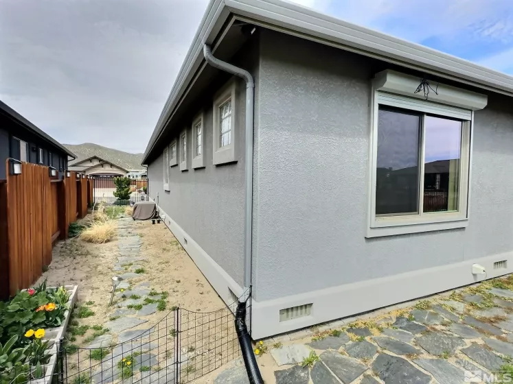 1611 Silver Oak Dr, Carson City, Nevada 89703, 3 Bedrooms Bedrooms, ,2 BathroomsBathrooms,Residential,For Sale,Silver Oak Dr,250004716