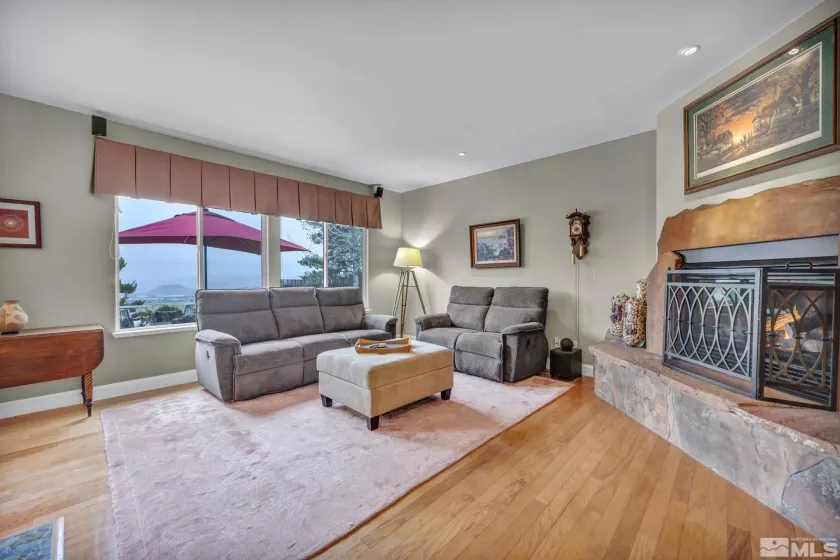 3463 White Mountain Ct, Reno, Nevada 89511, 4 Bedrooms Bedrooms, ,3 BathroomsBathrooms,Residential,For Sale,White Mountain Ct,250005462