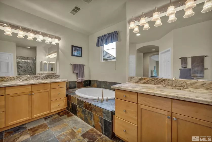 3463 White Mountain Ct, Reno, Nevada 89511, 4 Bedrooms Bedrooms, ,3 BathroomsBathrooms,Residential,For Sale,White Mountain Ct,250005462