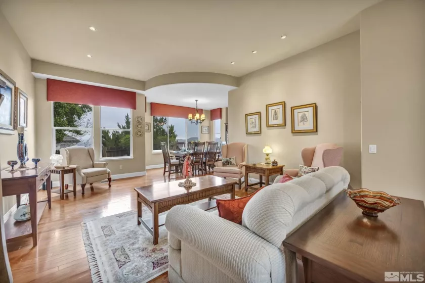 3463 White Mountain Ct, Reno, Nevada 89511, 4 Bedrooms Bedrooms, ,3 BathroomsBathrooms,Residential,For Sale,White Mountain Ct,250005462