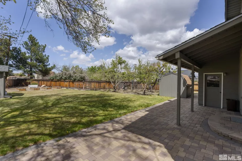 695 Sapphire Cir, Reno, Nevada 89509, 5 Bedrooms Bedrooms, ,2 BathroomsBathrooms,Residential,For Sale,Sapphire Cir,250005541