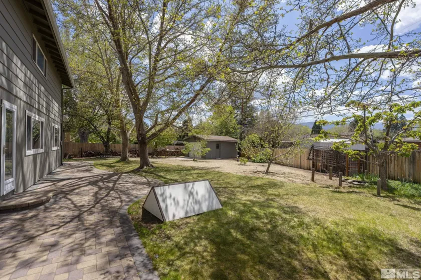 695 Sapphire Cir, Reno, Nevada 89509, 5 Bedrooms Bedrooms, ,2 BathroomsBathrooms,Residential,For Sale,Sapphire Cir,250005541