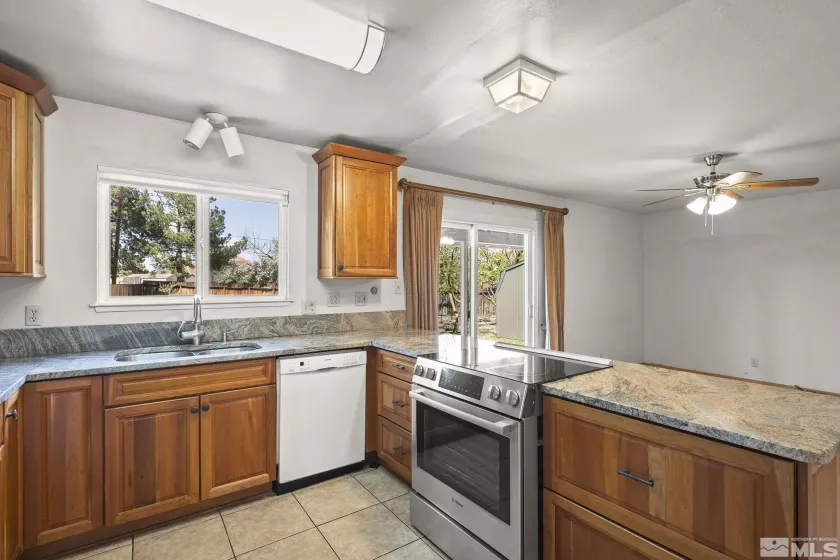 695 Sapphire Cir, Reno, Nevada 89509, 5 Bedrooms Bedrooms, ,2 BathroomsBathrooms,Residential,For Sale,Sapphire Cir,250005541