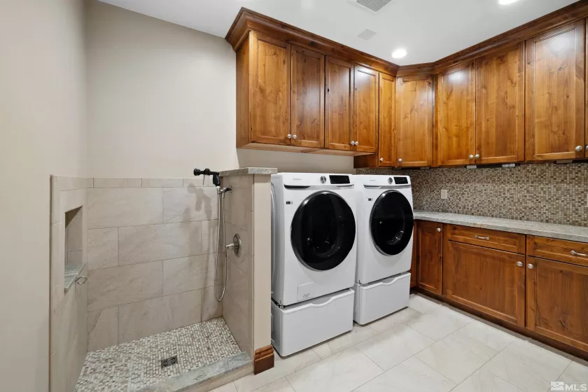12360 High Vista Dr, Reno, Nevada 89511, 4 Bedrooms Bedrooms, ,4 BathroomsBathrooms,Residential,For Sale,High Vista Dr,250005544