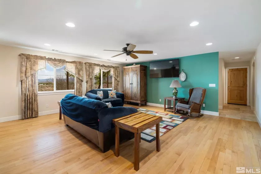 5265 Abilene Drive, Stagecoach, Nevada 89426, 3 Bedrooms Bedrooms, ,3 BathroomsBathrooms,Residential,For Sale,Abilene Drive,250005543