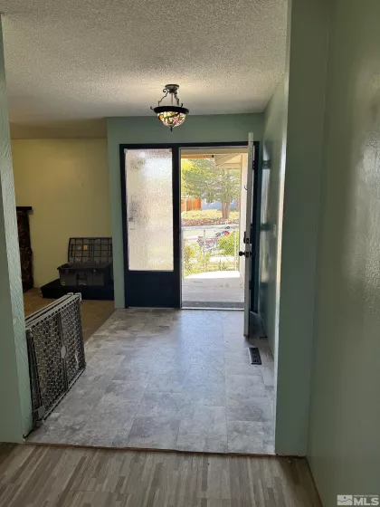 2055 Kings Row, Reno, Nevada 89503, 3 Bedrooms Bedrooms, ,2 BathroomsBathrooms,Residential,For Sale,Kings Row,250005558