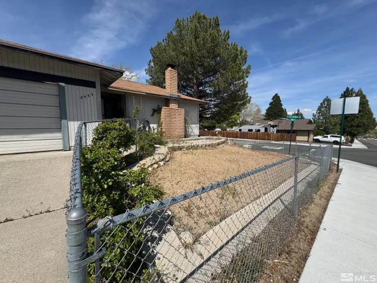 2055 Kings Row, Reno, Nevada 89503, 3 Bedrooms Bedrooms, ,2 BathroomsBathrooms,Residential,For Sale,Kings Row,250005558