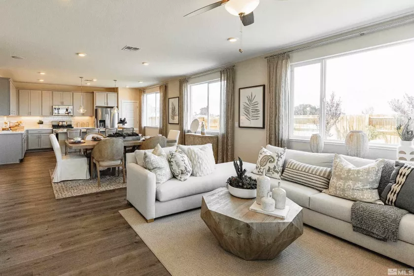 1202 Spur Way, Gardnerville, Nevada 89410, 4 Bedrooms Bedrooms, ,3 BathroomsBathrooms,Residential,For Sale,Spur Way,250005559