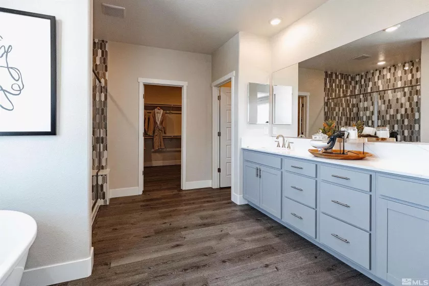 1202 Spur Way, Gardnerville, Nevada 89410, 4 Bedrooms Bedrooms, ,3 BathroomsBathrooms,Residential,For Sale,Spur Way,250005559